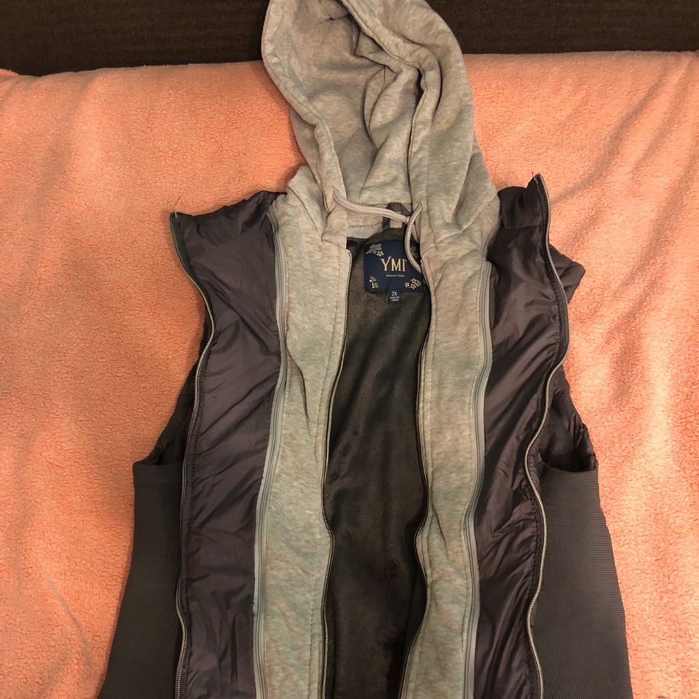 YMI Zip Up Puffer Vest